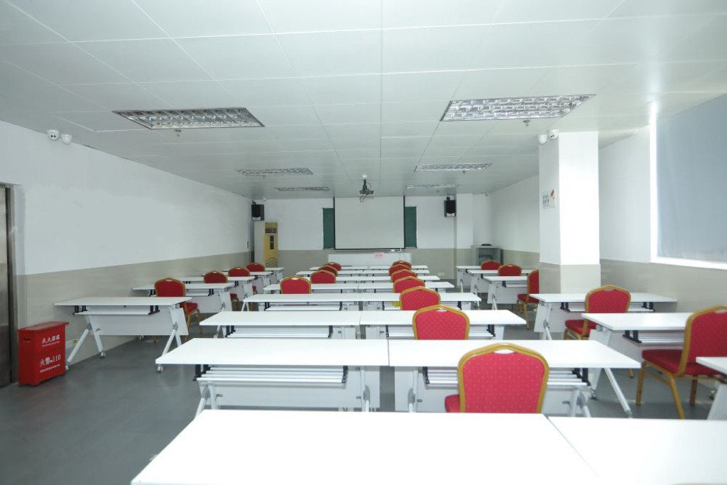 -五楼多媒体课室（501）